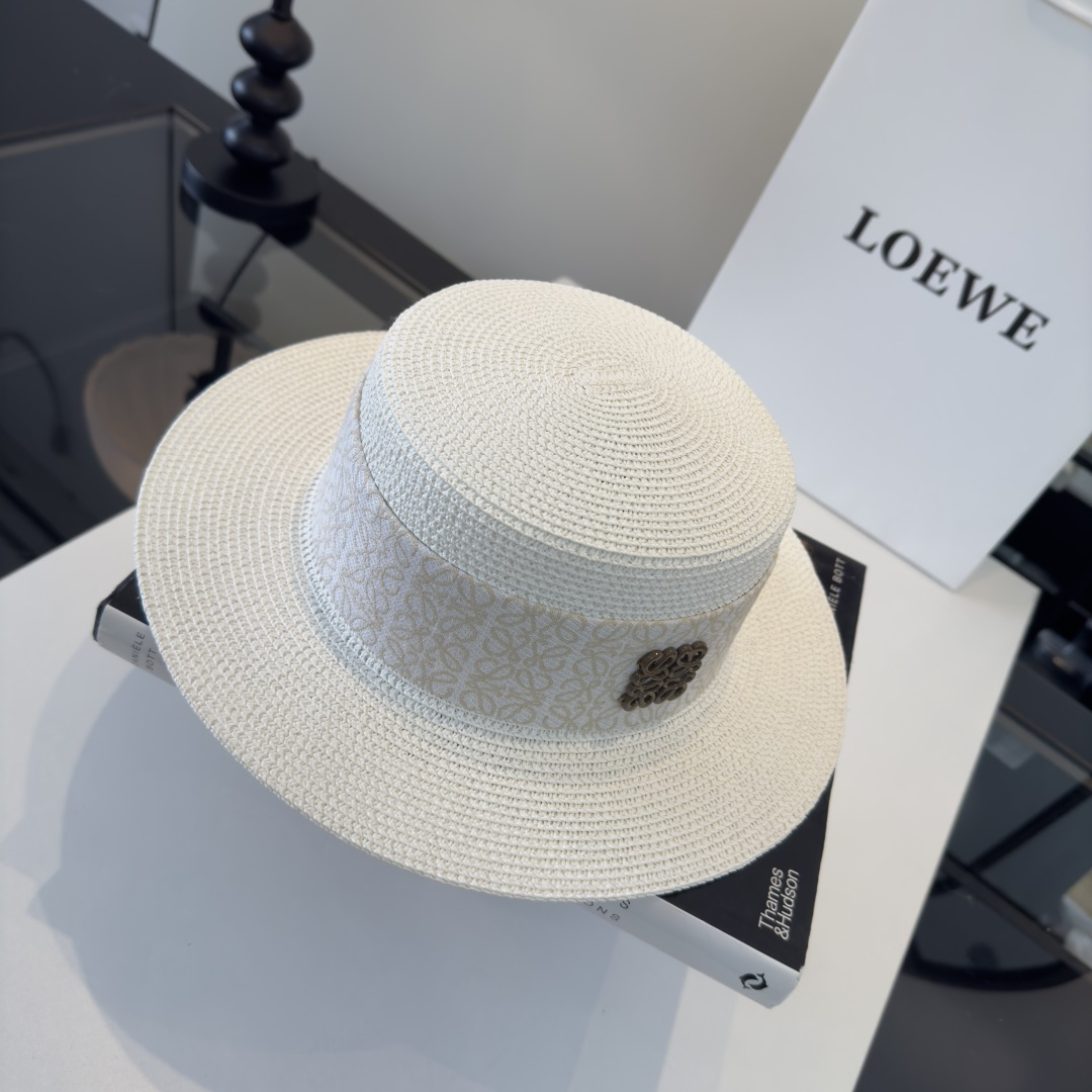 P罗意威新款平顶草帽，旅游必备！