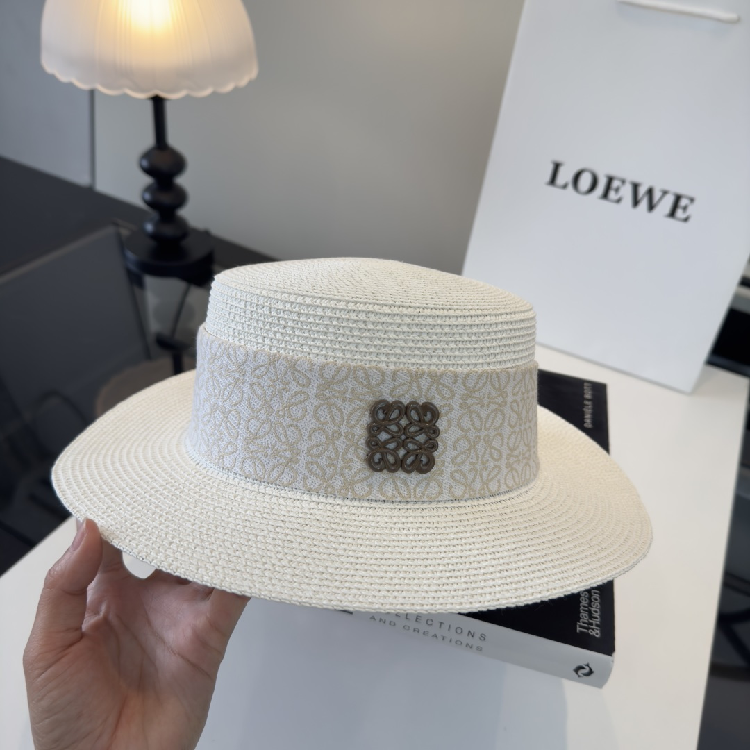 P罗意威新款平顶草帽，旅游必备！