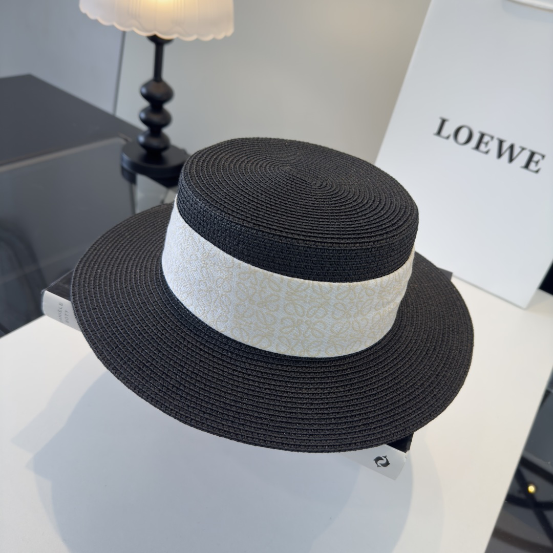 P罗意威新款平顶草帽，旅游必备！