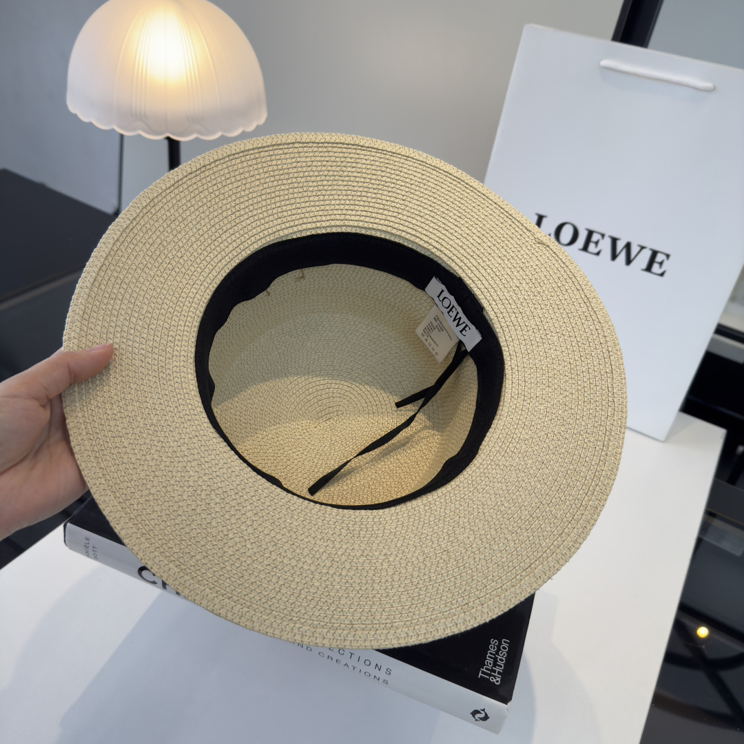 P罗意威新款平顶草帽，旅游必备！