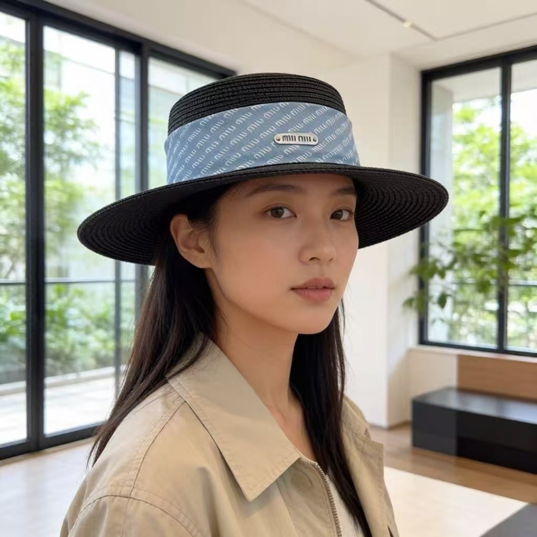 Pmiumiu缪缪新款平顶草帽，夏日必备！