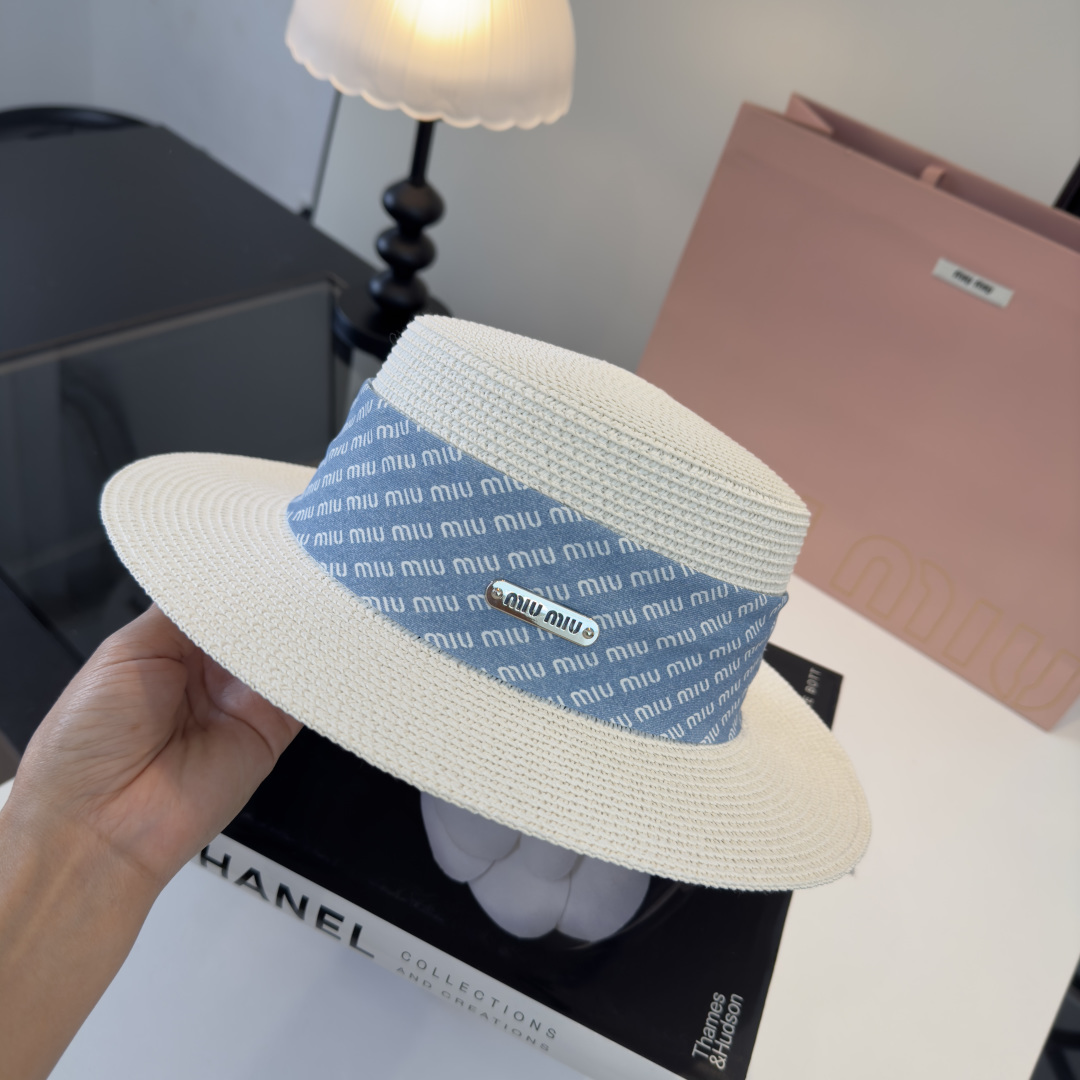 Pmiumiu缪缪新款平顶草帽，夏日必备！