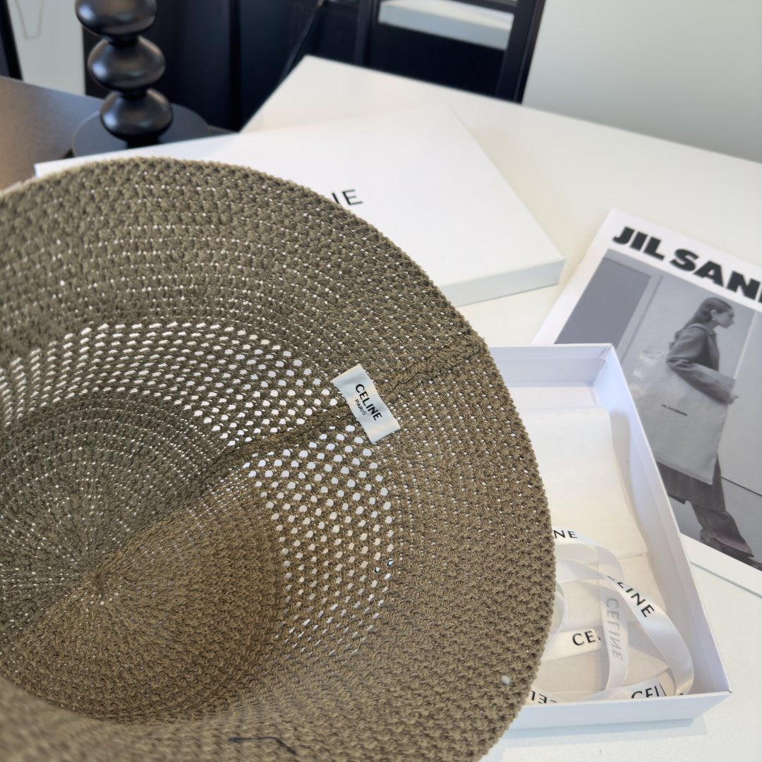 PCeline赛琳新款遮阳渔夫帽，时尚百搭，轻盈透气！