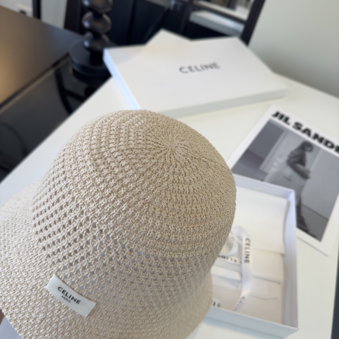 PCeline赛琳新款遮阳渔夫帽，时尚百搭，轻盈透气！