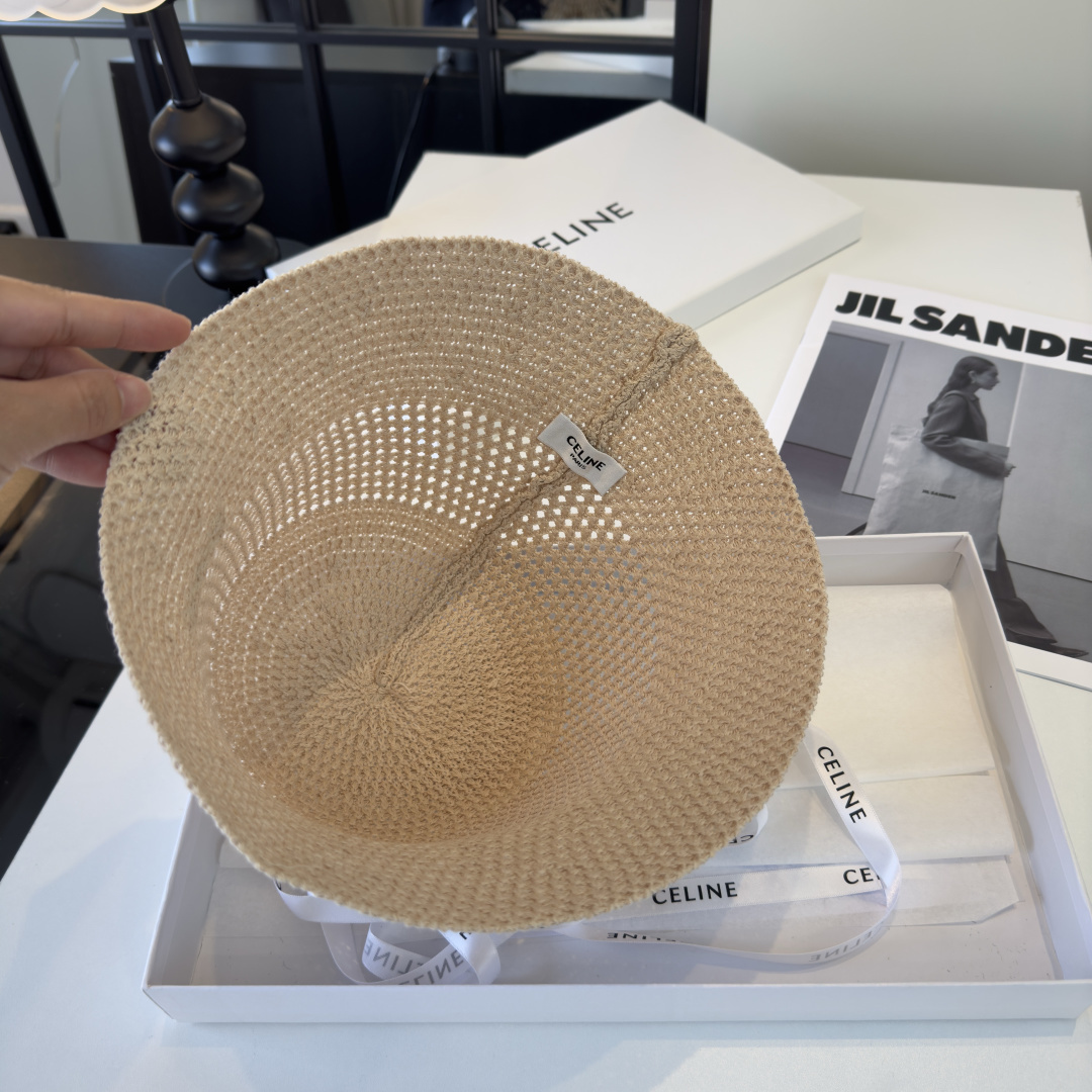 PCeline赛琳新款遮阳渔夫帽，时尚百搭，轻盈透气！