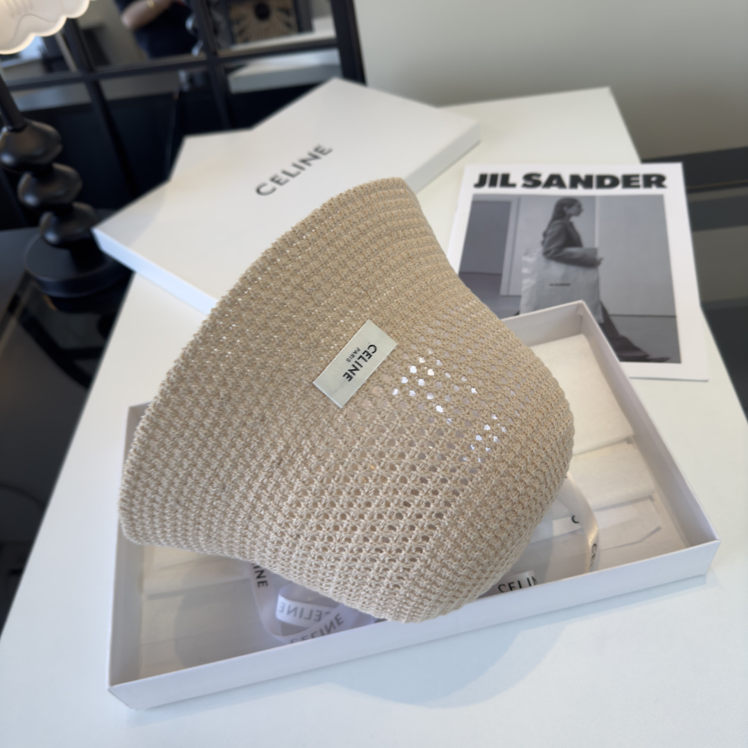 PCeline赛琳新款遮阳渔夫帽，时尚百搭，轻盈透气！