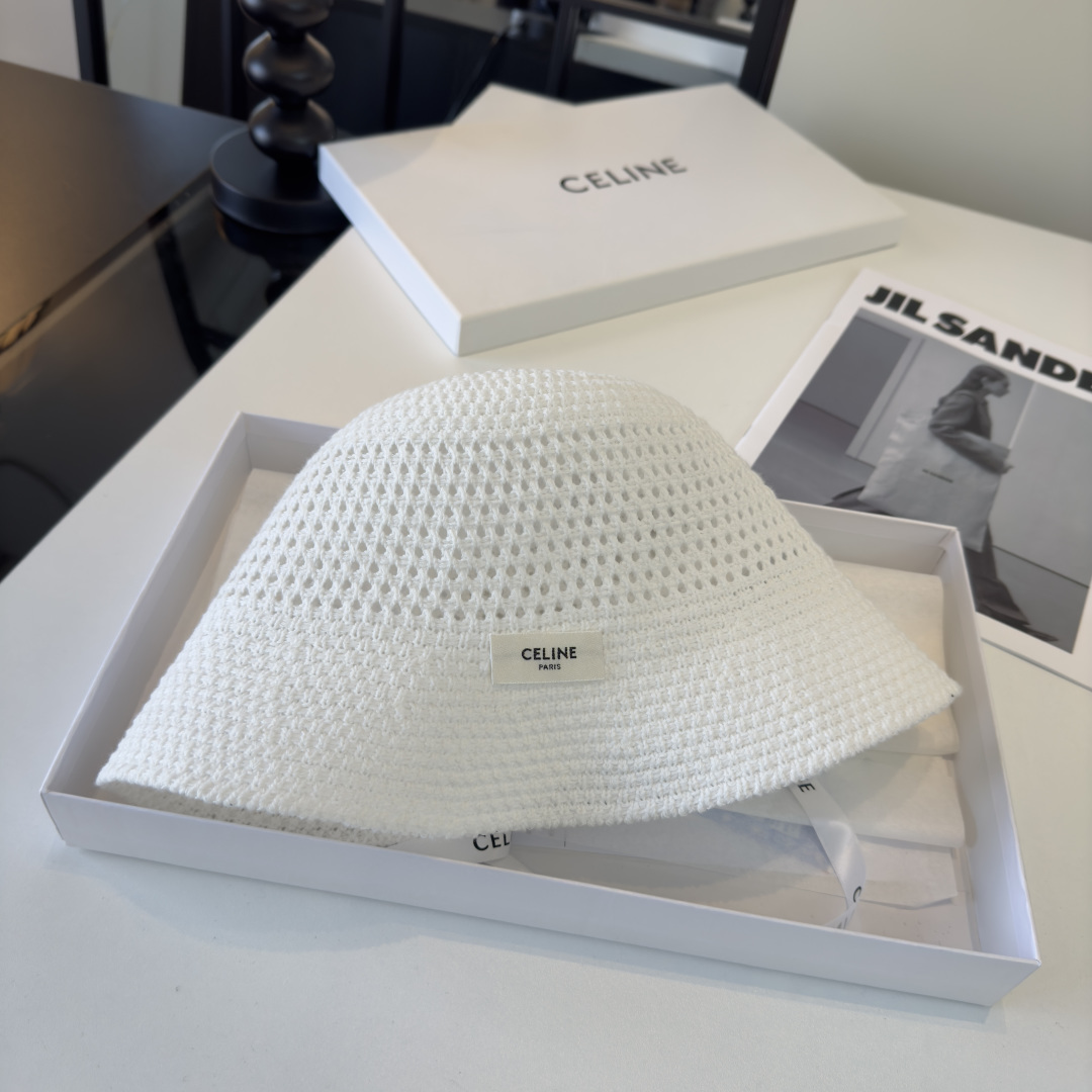 PCeline赛琳新款遮阳渔夫帽，时尚百搭，轻盈透气！