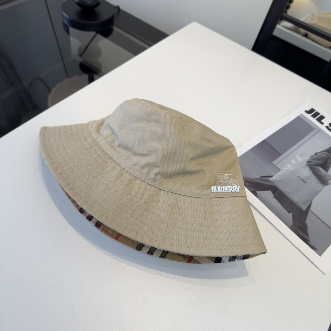 P巴宝莉新款遮阳渔夫帽，头围57cm