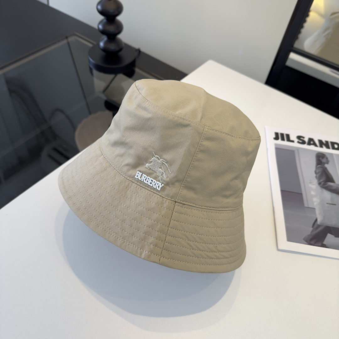 P巴宝莉新款遮阳渔夫帽，头围57cm