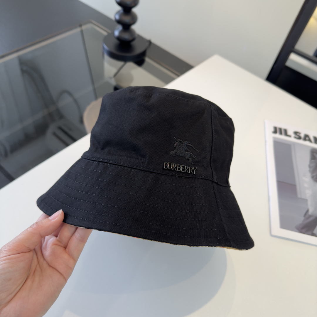 P巴宝莉新款遮阳渔夫帽，头围57cm