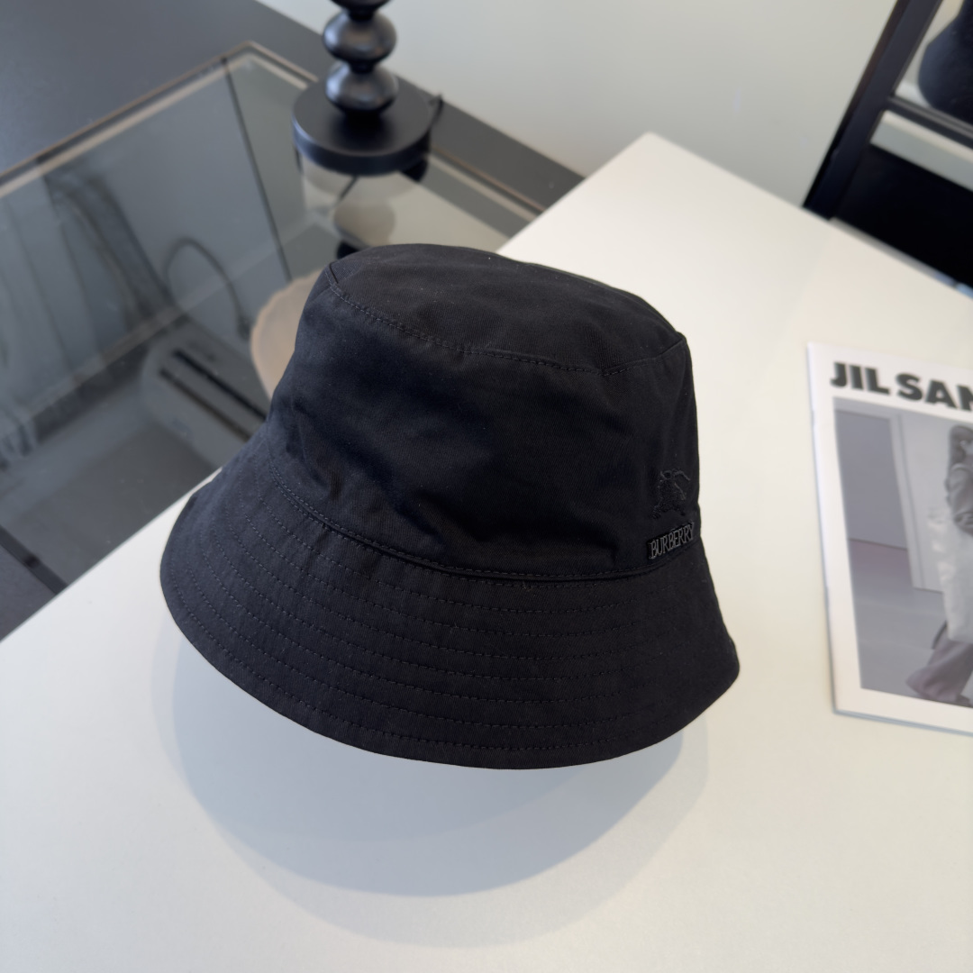 P巴宝莉新款遮阳渔夫帽，头围57cm