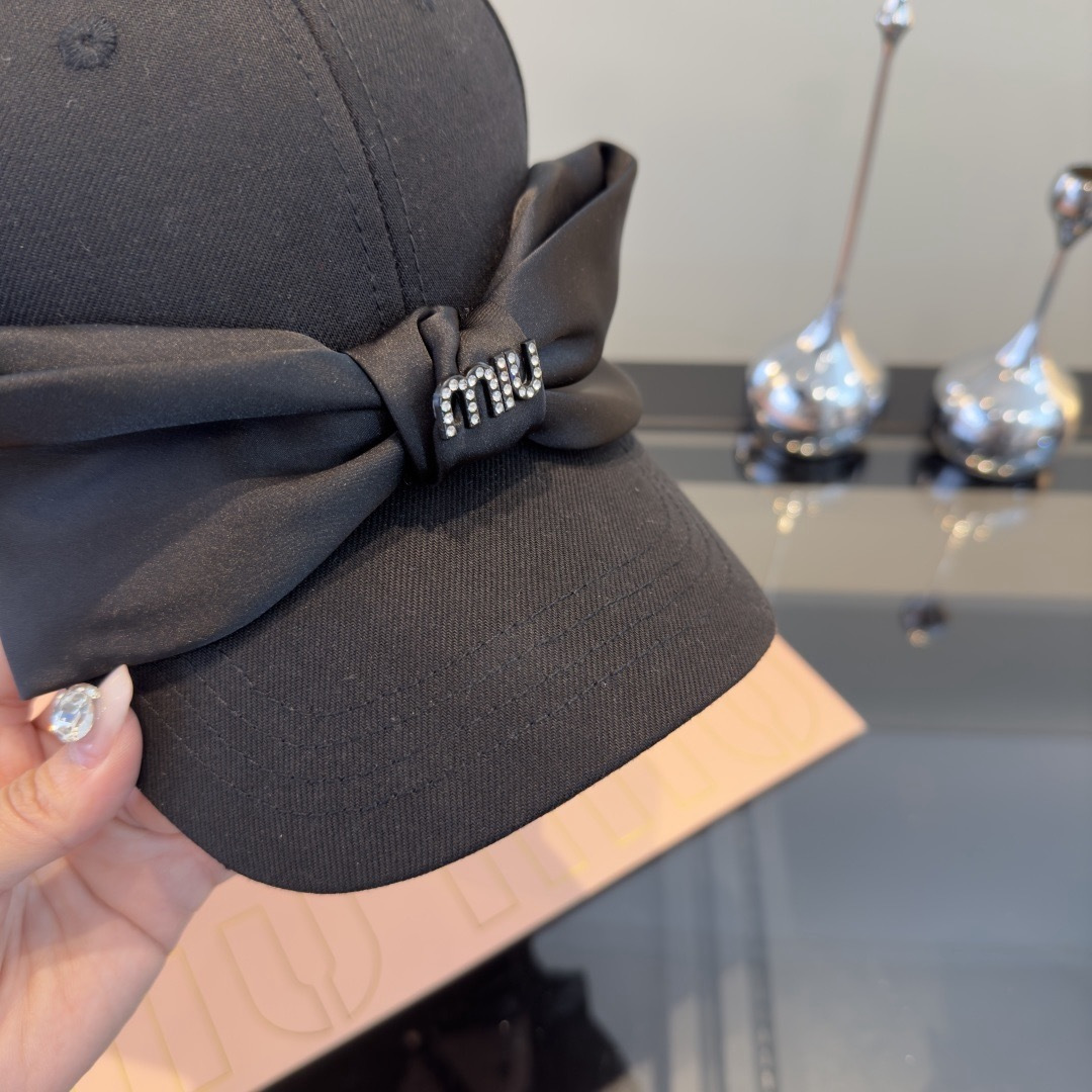 Pmiumiu缪缪蝴蝶结鸭舌帽，高端定制，头围57cm