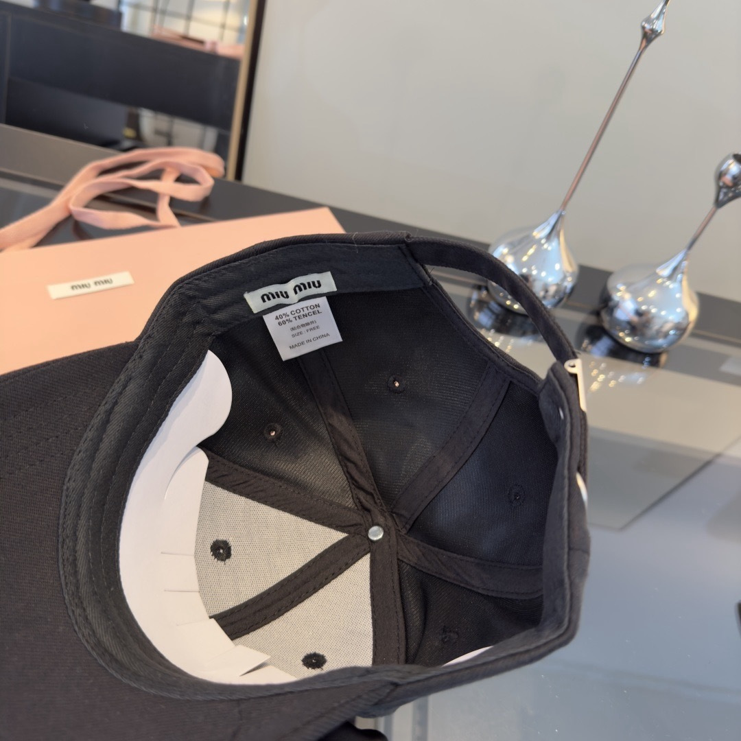 Pmiumiu缪缪蝴蝶结鸭舌帽，高端定制，头围57cm