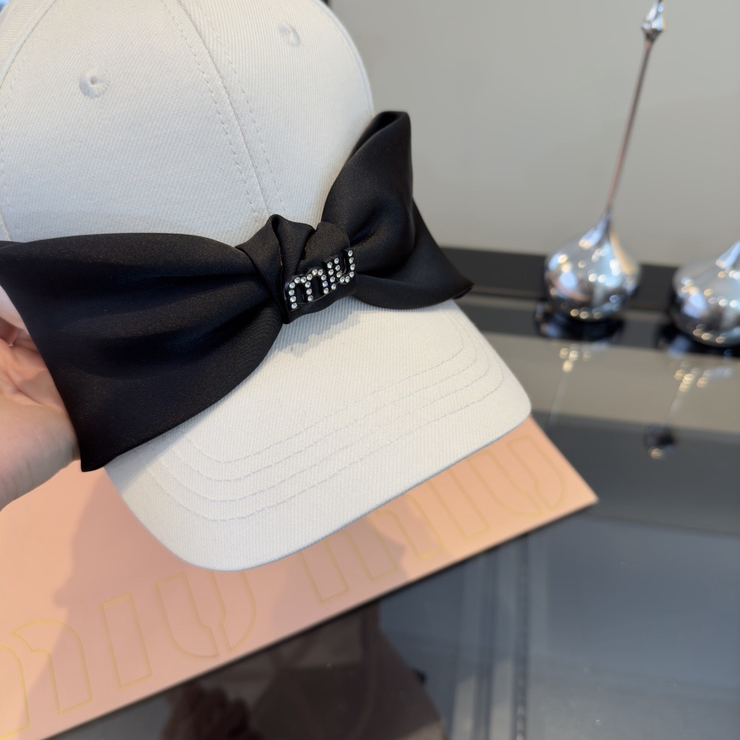 Pmiumiu缪缪蝴蝶结鸭舌帽，高端定制，头围57cm