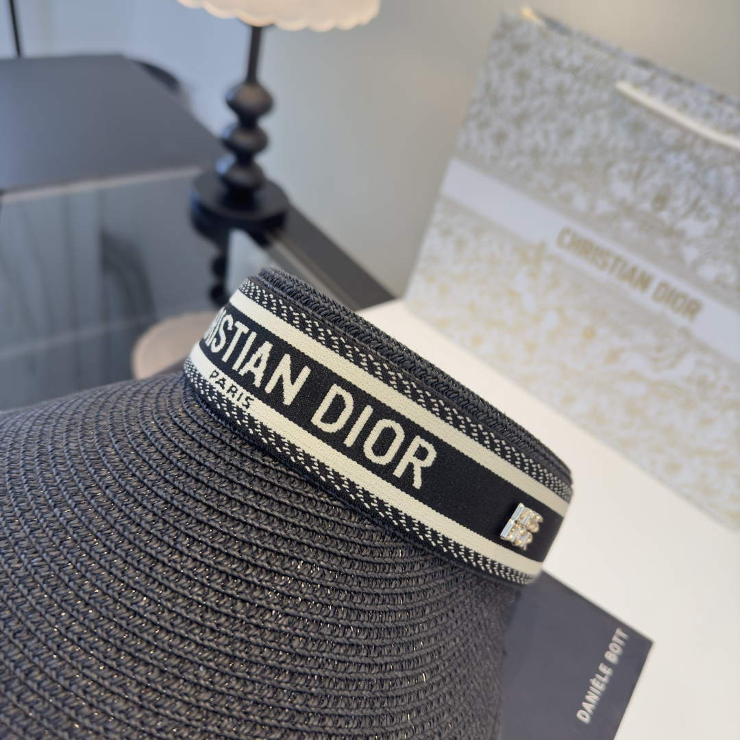 PDior迪奥新款空顶，头围57cm