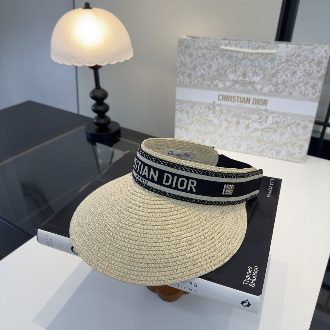 PDior迪奥新款空顶，头围57cm