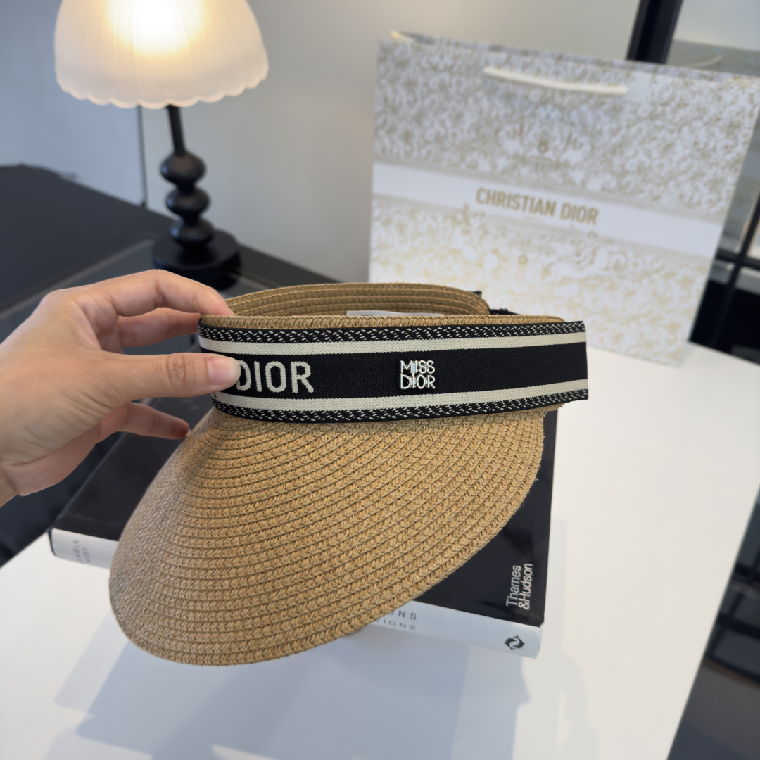 PDior迪奥新款空顶，头围57cm