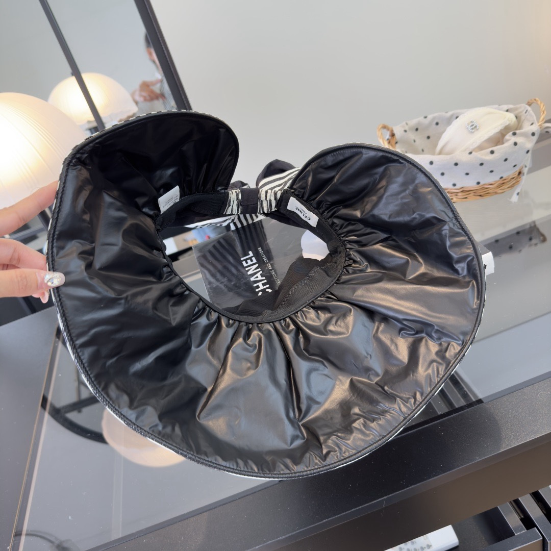 PCeline赛琳新款条纹空顶，头围57cm