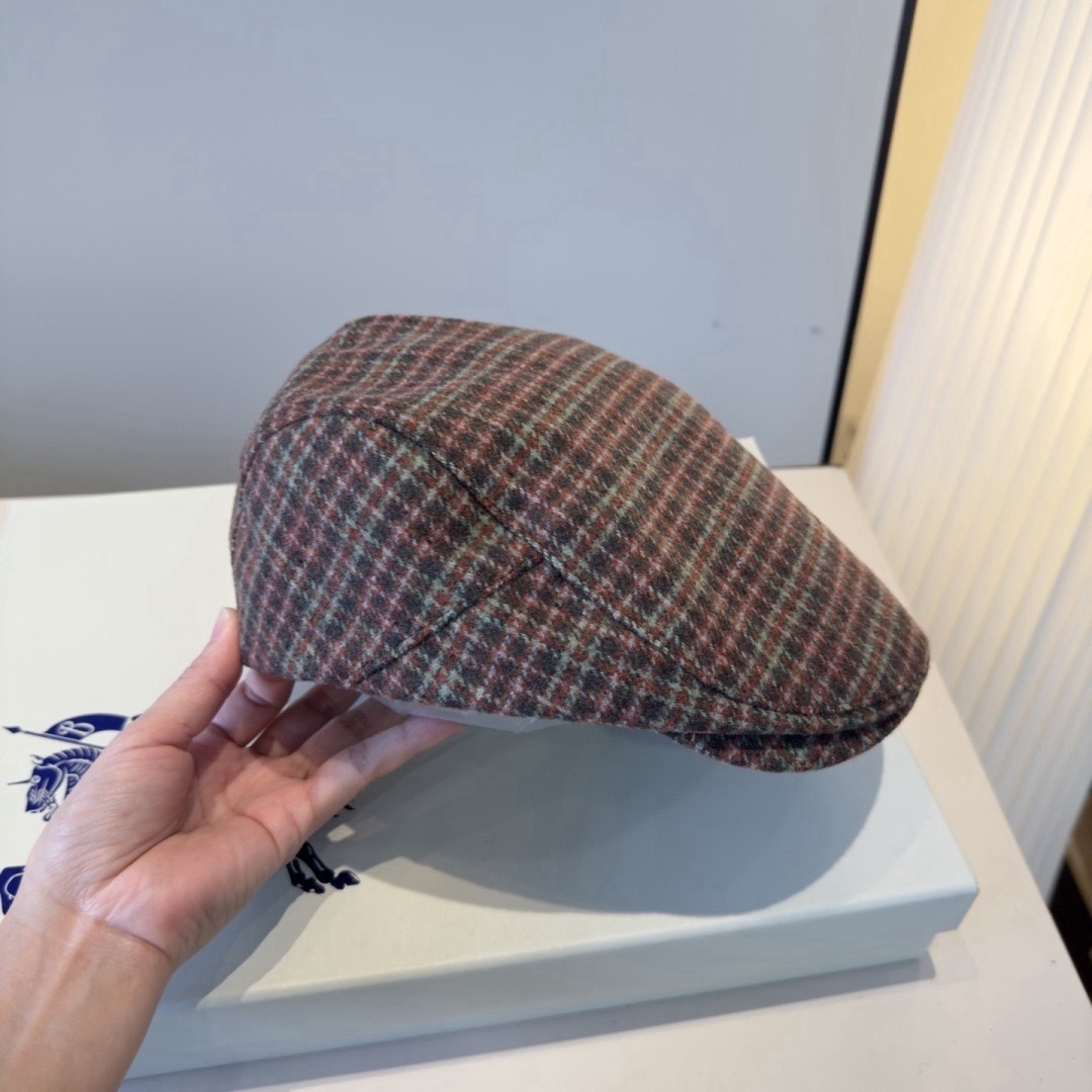 Burberry 巴宝莉新款鸭舌前进帽，头围58cm