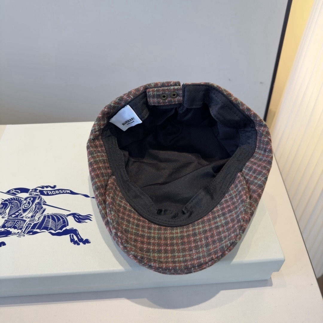Burberry 巴宝莉新款鸭舌前进帽，头围58cm