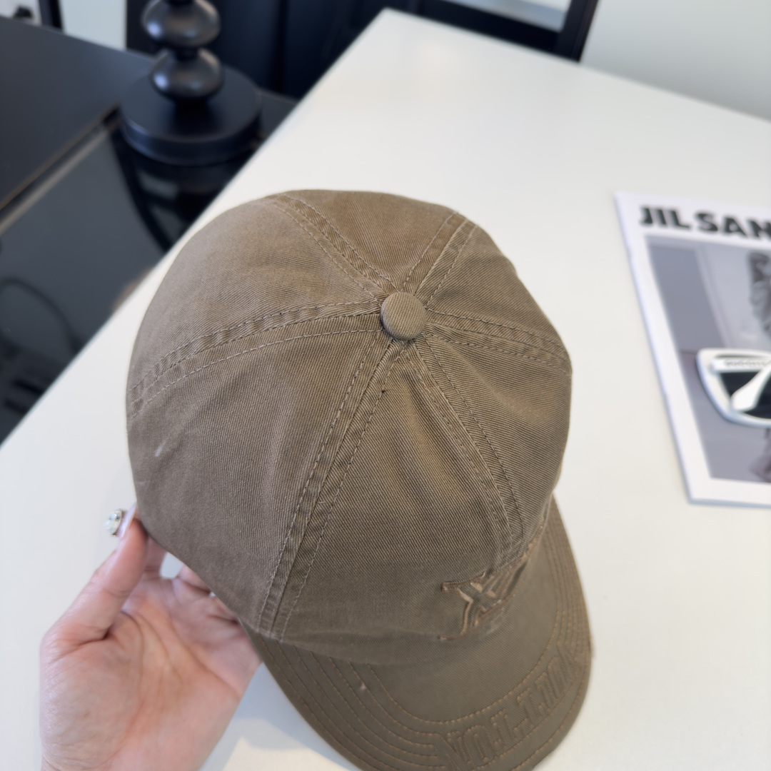 PLv路易斯新款棒球帽，男女同款 ！！