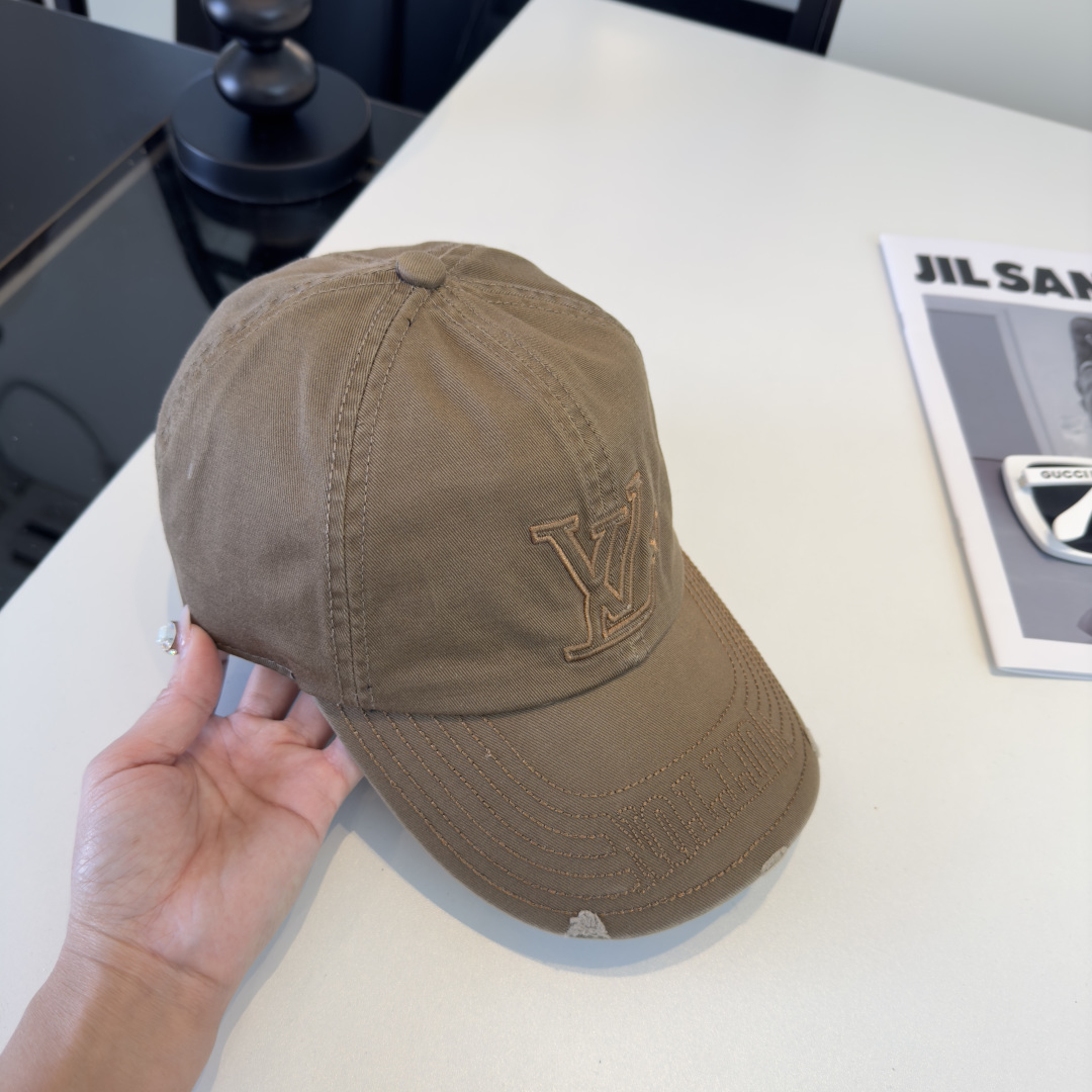 PLv路易斯新款棒球帽，男女同款 ！！