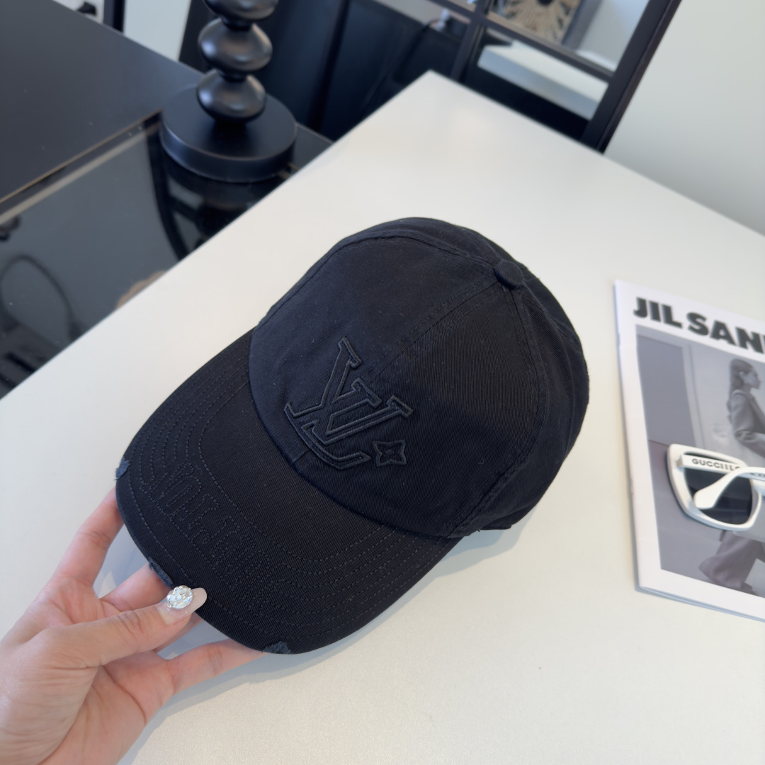 PLv路易斯新款棒球帽，男女同款 ！！