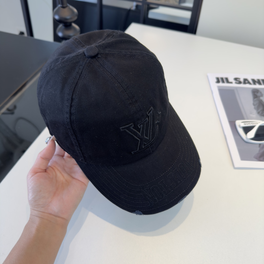 PLv路易斯新款棒球帽，男女同款 ！！