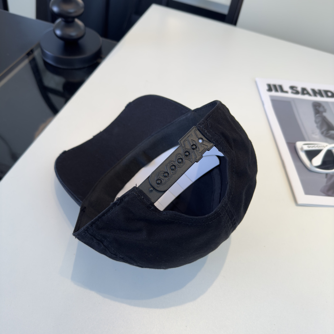 PLv路易斯新款棒球帽，男女同款 ！！