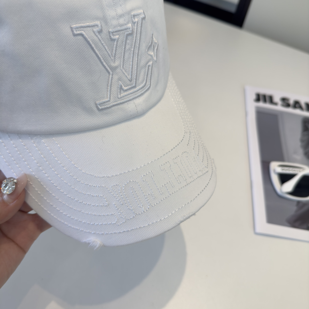 PLv路易斯新款棒球帽，男女同款 ！！