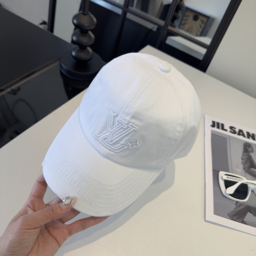 PLv路易斯新款棒球帽，男女同款 ！！