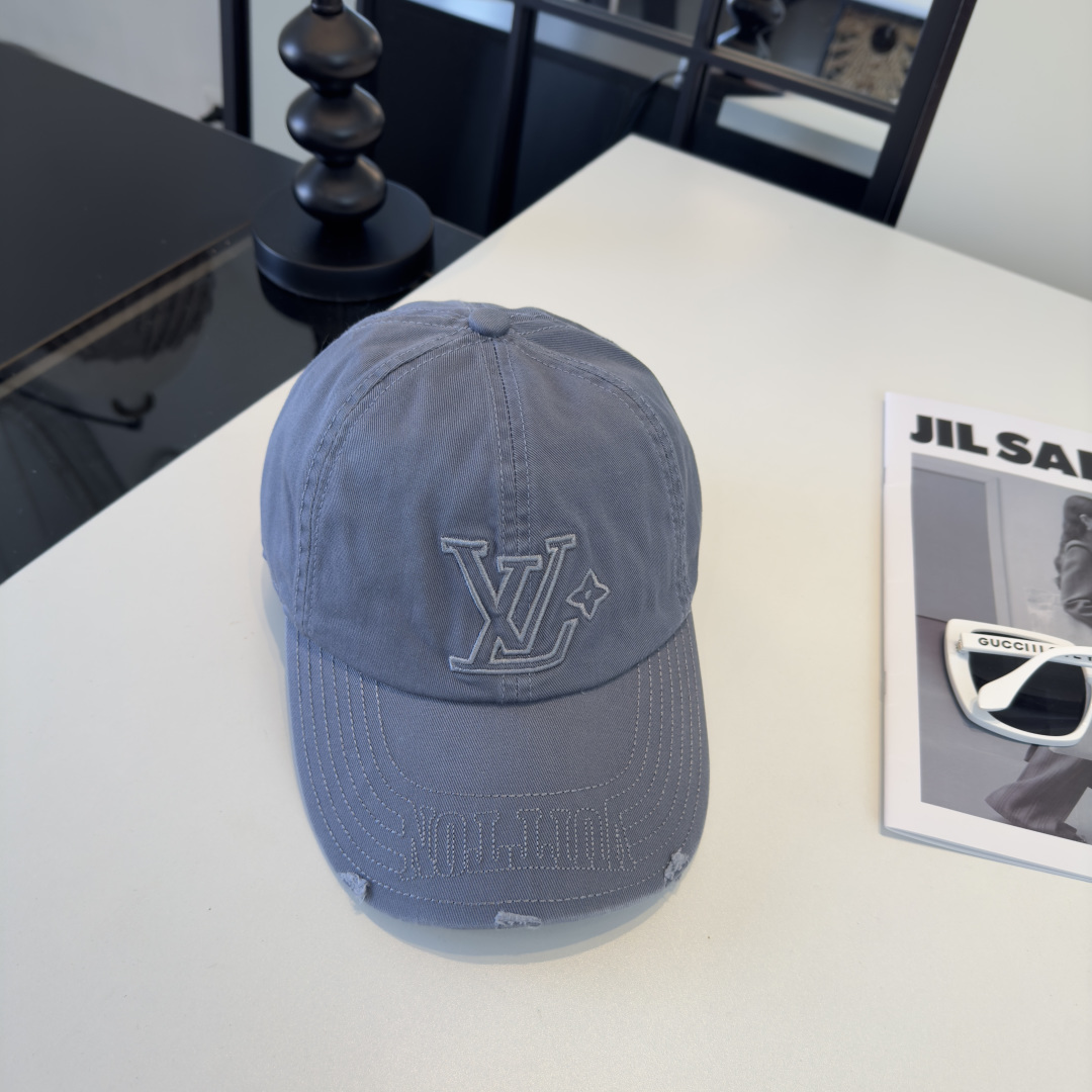 PLv路易斯新款棒球帽，男女同款 ！！