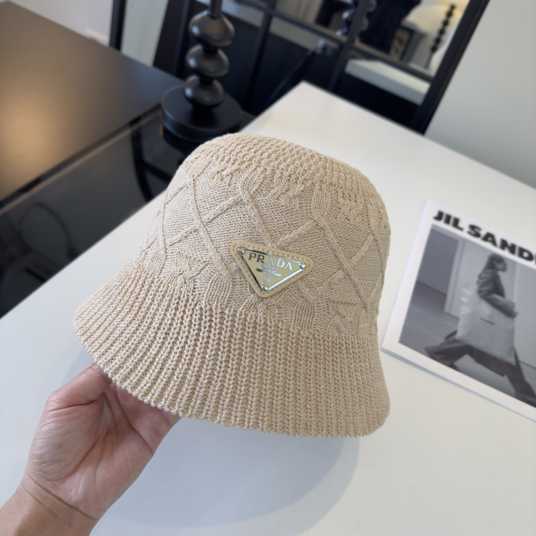 P普拉达新款小清新渔夫帽，轻盈百搭～
