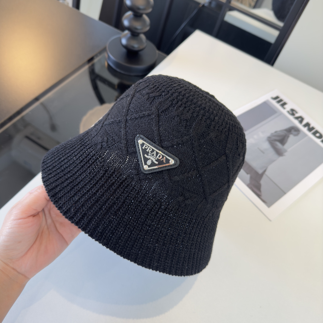 P普拉达新款小清新渔夫帽，轻盈百搭～