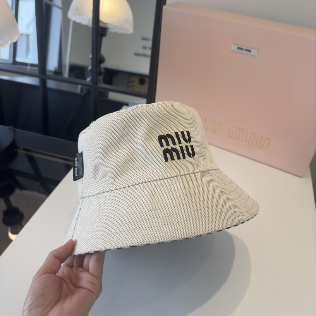 Pmiumiu缪缪新款遮阳渔夫帽，头围57cm