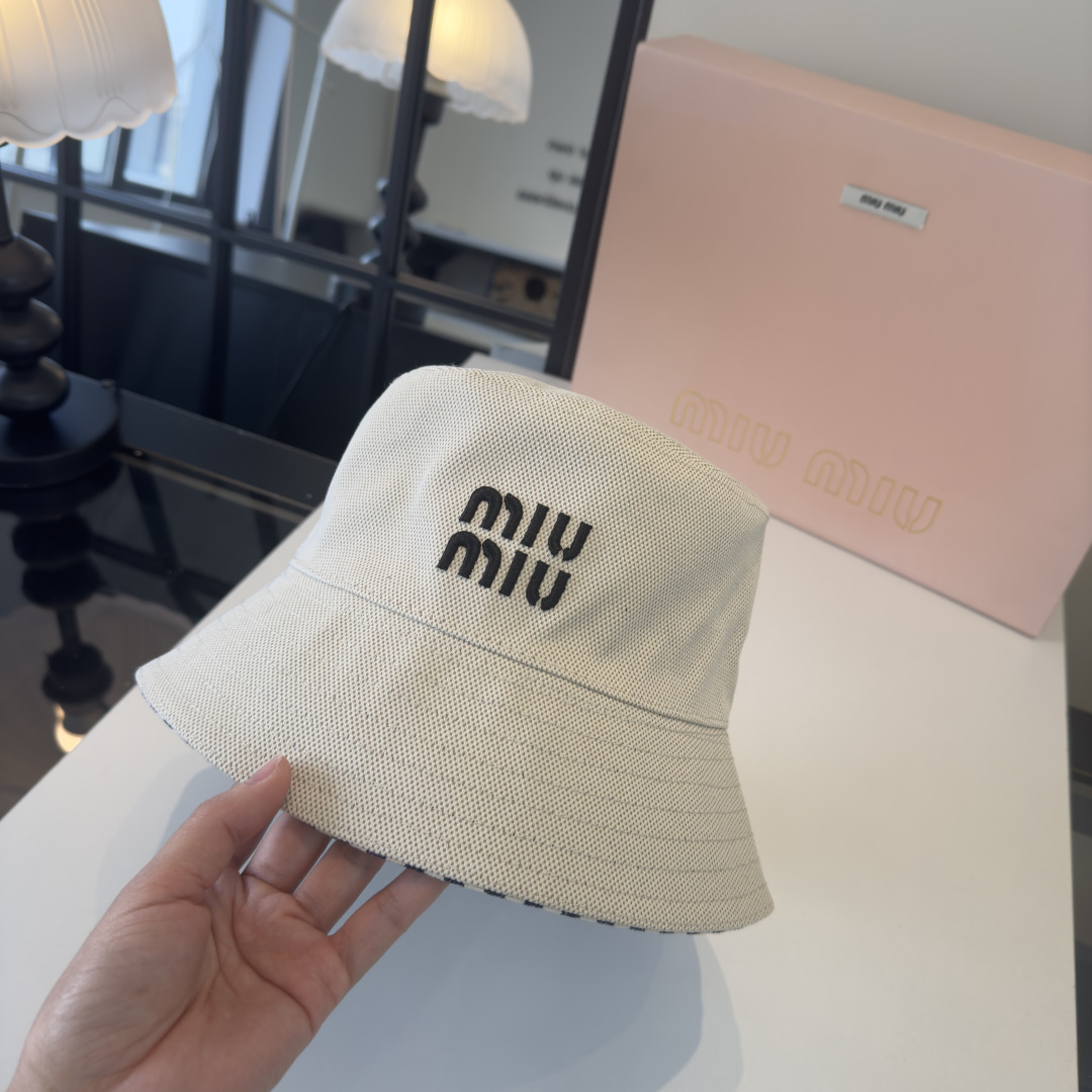 Pmiumiu缪缪新款遮阳渔夫帽，头围57cm