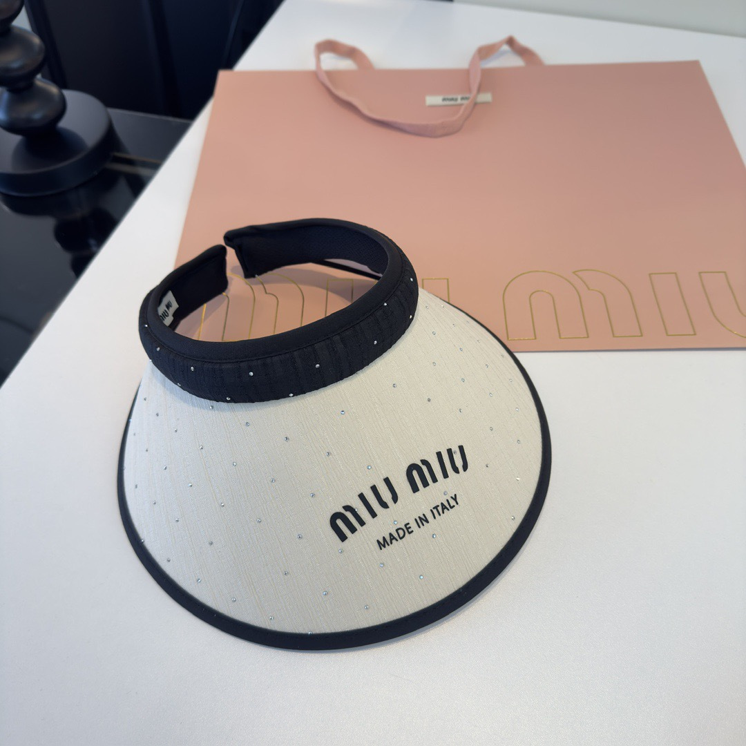 Pmiumiu缪缪新款遮阳空顶帽，头围57cm