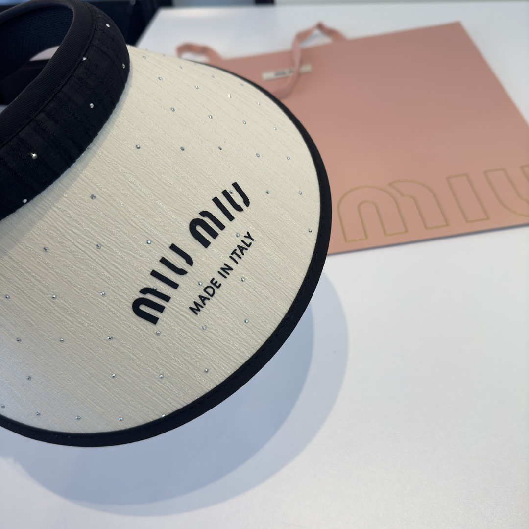 Pmiumiu缪缪新款遮阳空顶帽，头围57cm