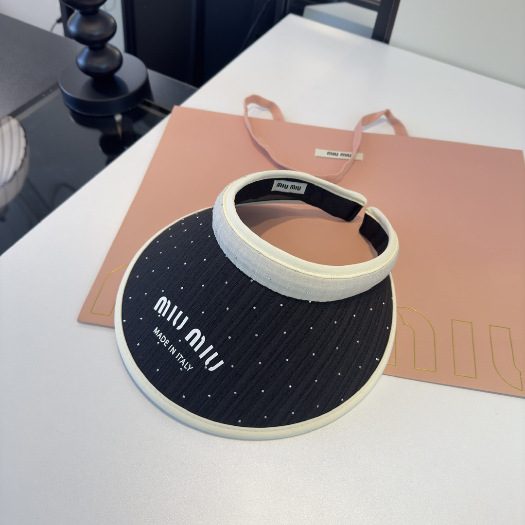 Pmiumiu缪缪新款遮阳空顶帽，头围57cm