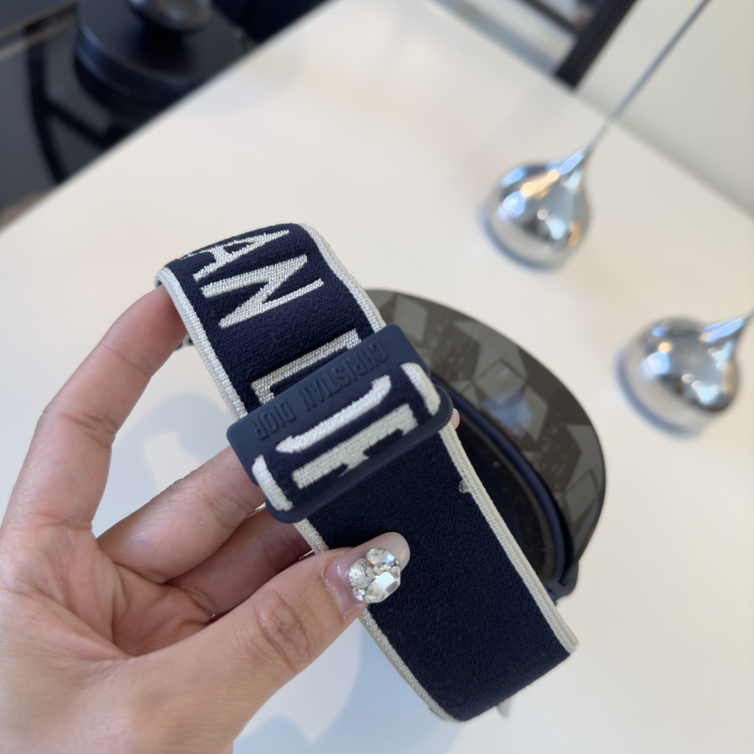 PDior迪奥新款空顶遮阳帽，可调节