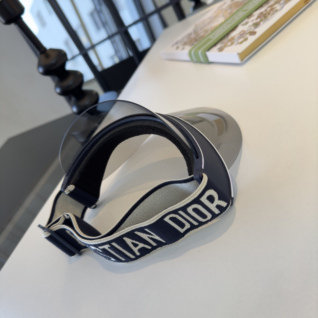 PDior迪奥新款空顶遮阳帽，可调节