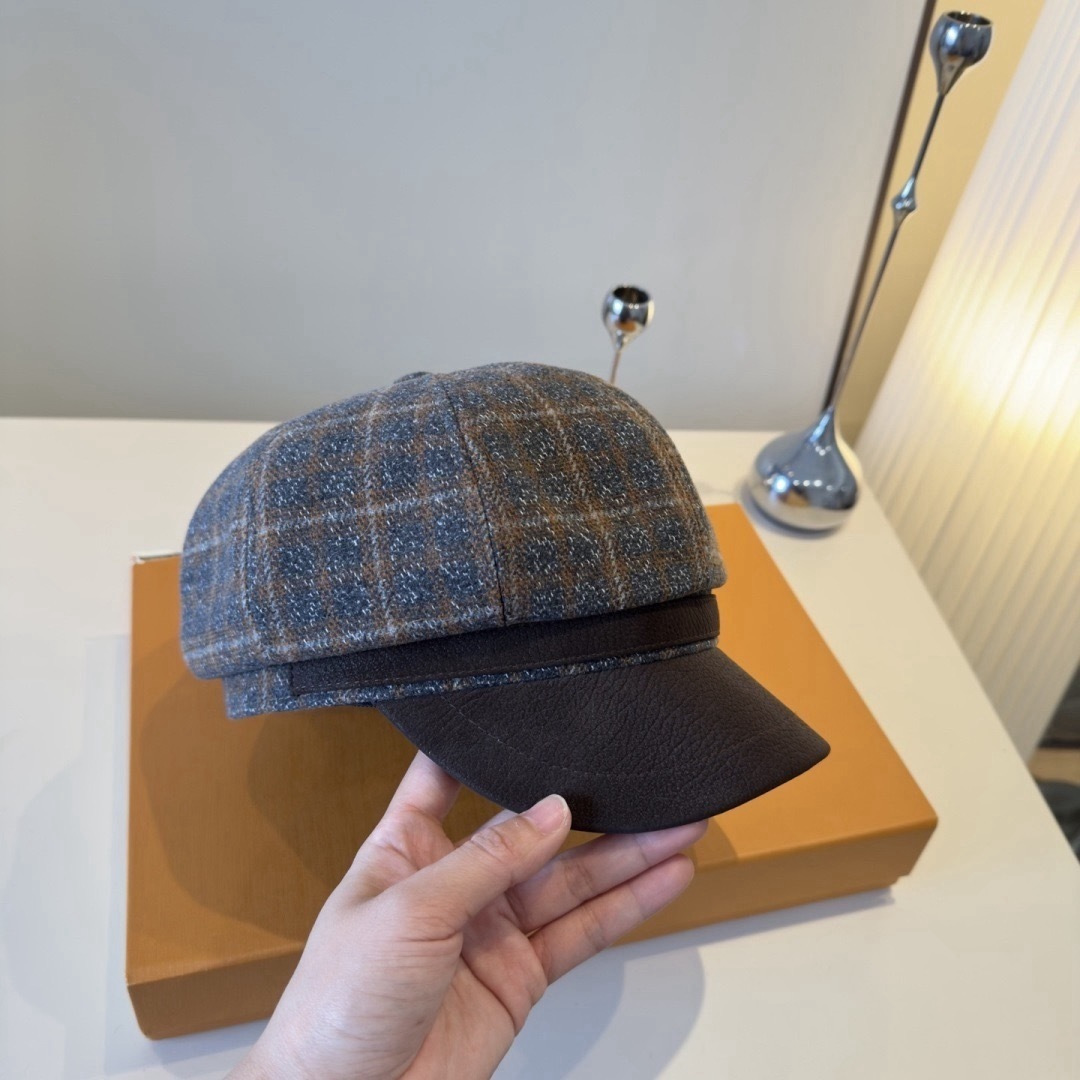 Louis Vuitton Lv路易斯新款鸭舌军帽，高级定制，头围57cm