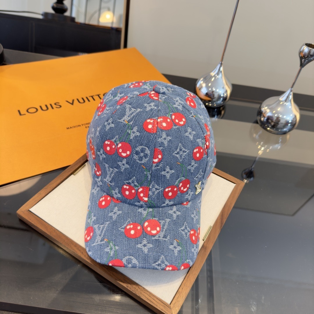 NO:764372,lv Louis new peaked cap, head circumference 57cm hat straw hat fisherman hat baseball cap, hat, louis vuitton, louis vuitton, espadrilles, hats19860909lv路易斯新款鸭舌帽,头围57cm帽子草帽渔夫帽棒球帽,帽子,louis vuitton,louis vuitton,espadrilles,hats,hat