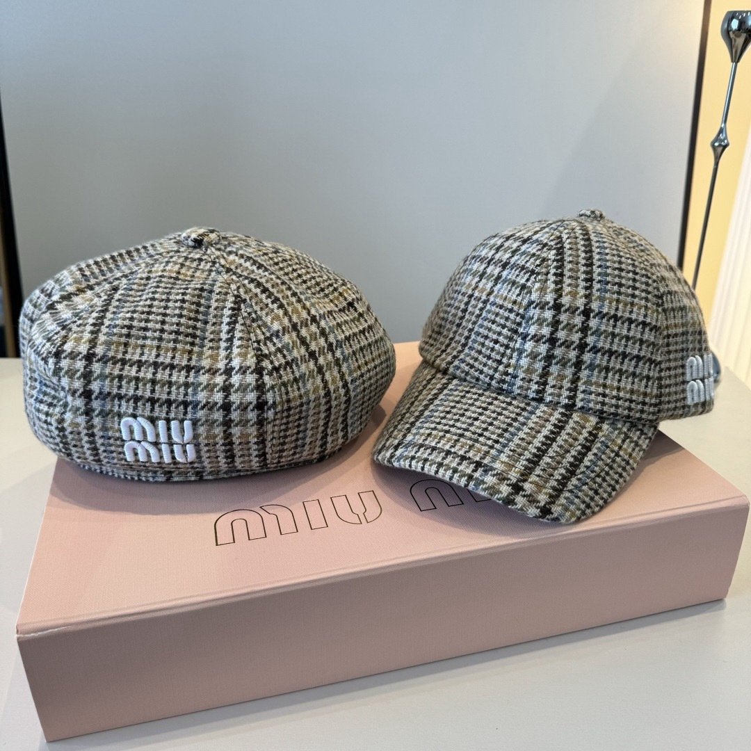 Pmiumiu缪缪秋冬新款羊毛贝雷帽，官方款，复古风格子贝雷帽，头围57cm