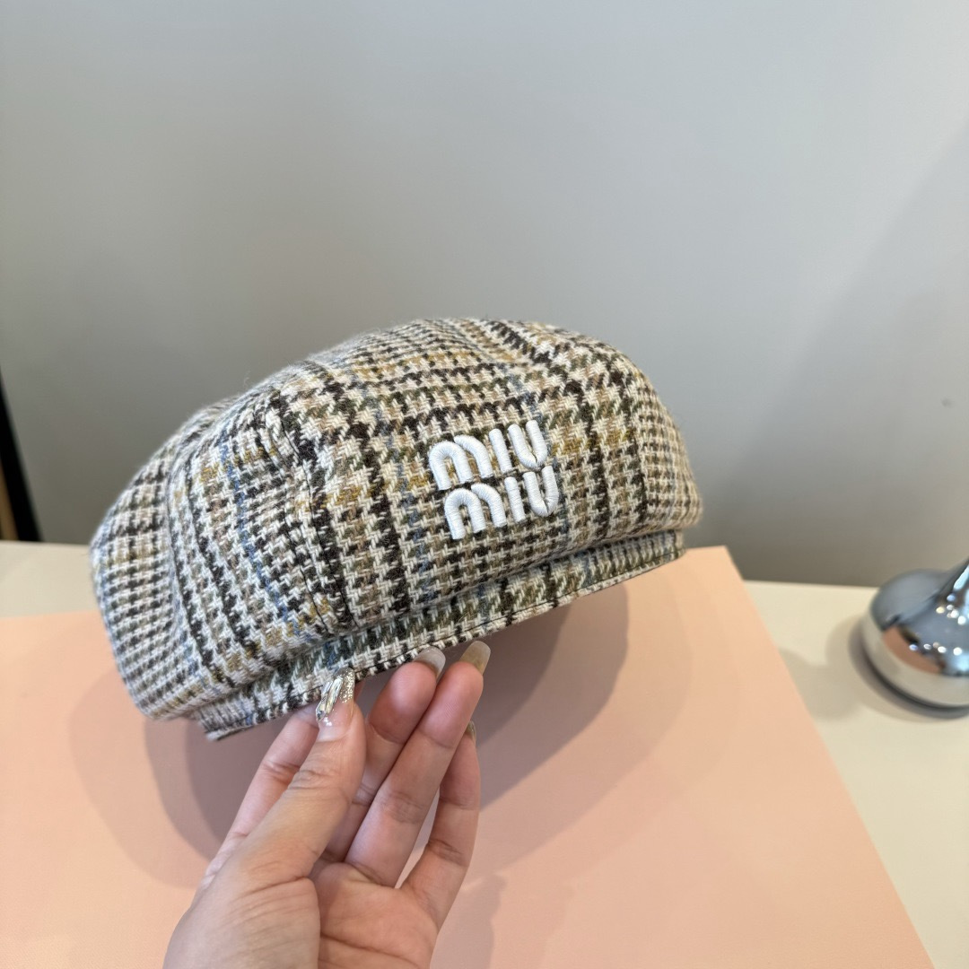 Pmiumiu缪缪秋冬新款羊毛贝雷帽，官方款，复古风格子贝雷帽，头围57cm
