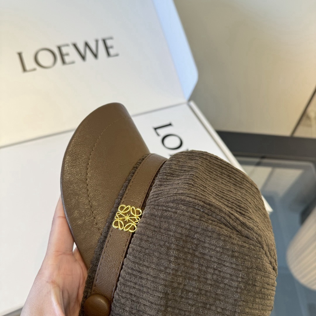 Loewe 罗意威新款鸭舌军帽，高级定制，头围57cm