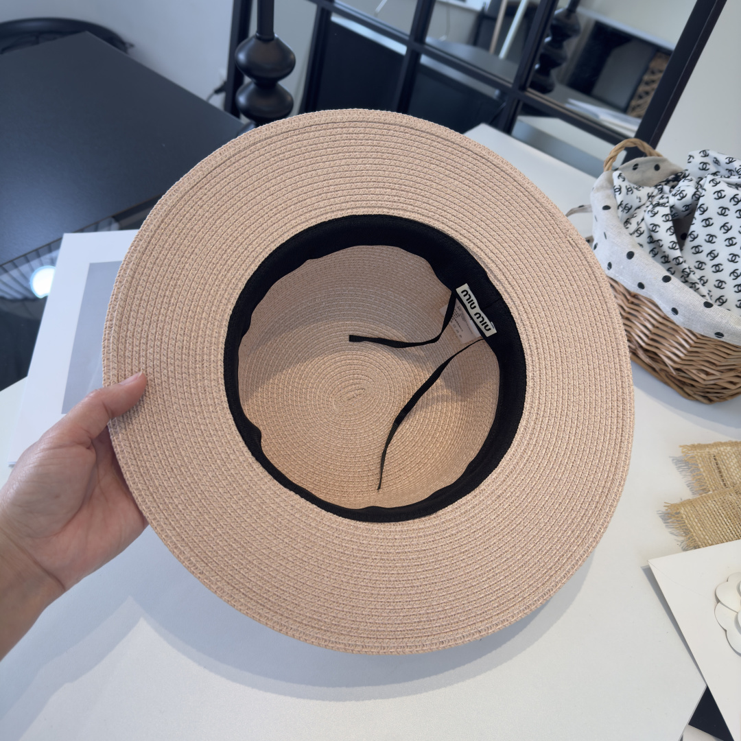 Pmiumiu缪缪蕾丝平顶，小清新设计，头围57cm