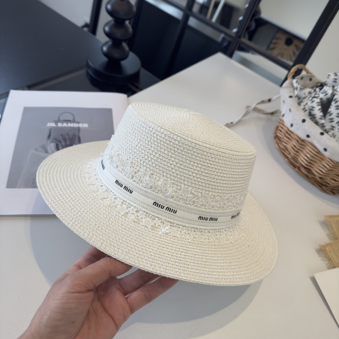 Pmiumiu缪缪蕾丝平顶，小清新设计，头围57cm