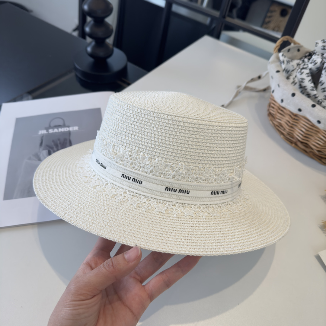 Pmiumiu缪缪蕾丝平顶，小清新设计，头围57cm