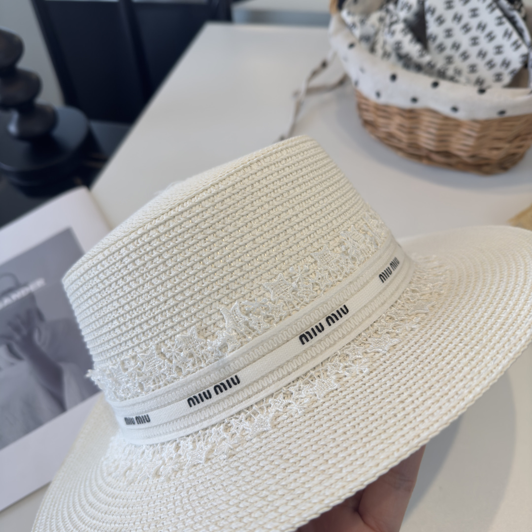 Pmiumiu缪缪蕾丝平顶，小清新设计，头围57cm